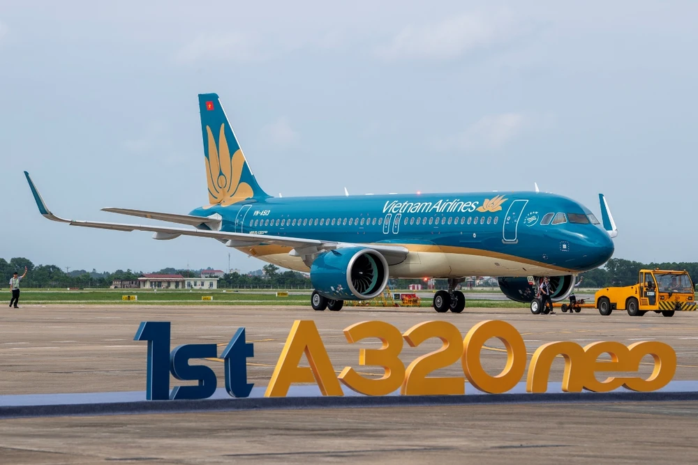 máy bay mới như Airbus A320neo và Boeing 787-10