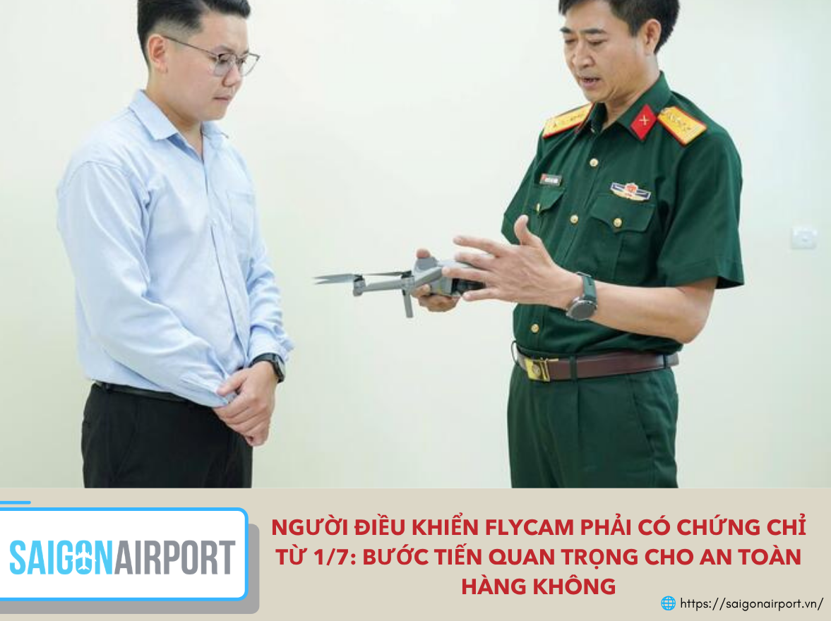 Đại tá Nguyễn Văn Trường trao đổi với phóng viên về một mẫu flycam dân dụng